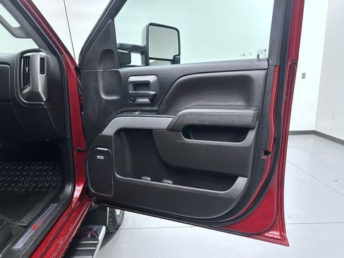 Used 2018 Chevrolet Silverado 2500 LTZ w/ Duramax Plus Package image 16