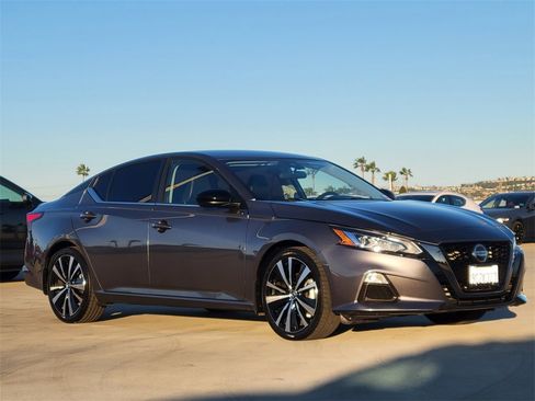 Used 2022 Nissan Altima 2.5 SR image 25