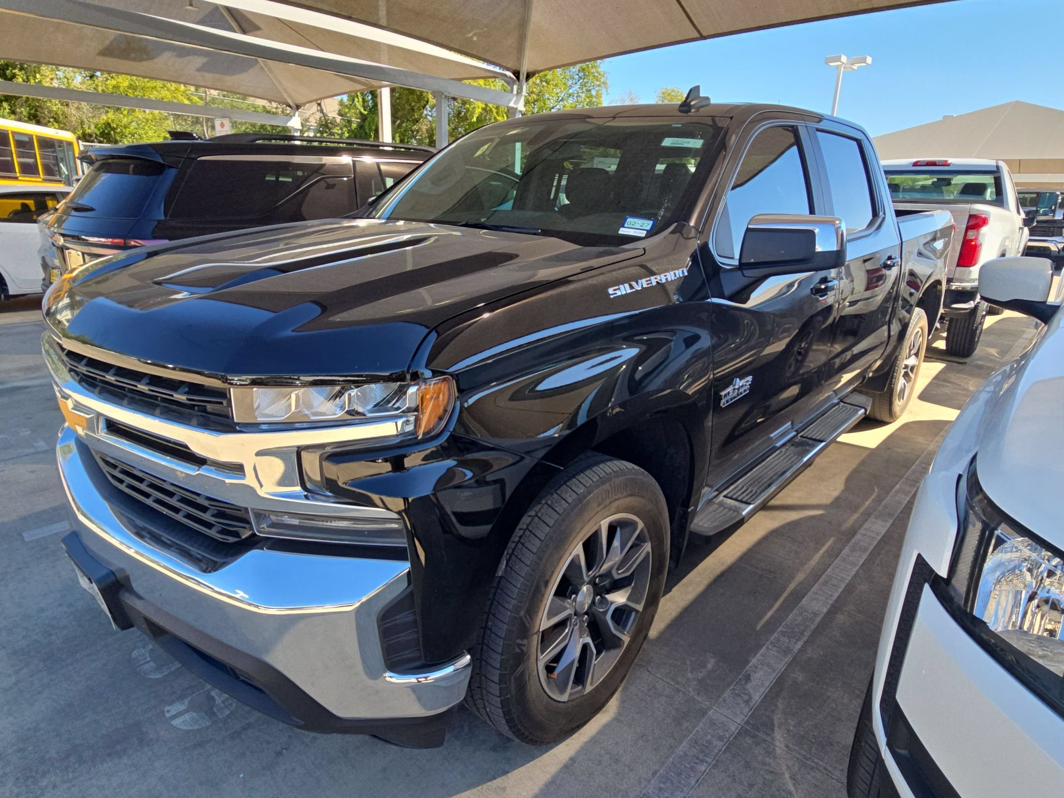 Used 2022 Chevrolet Silverado 1500 LT RWD image 3
