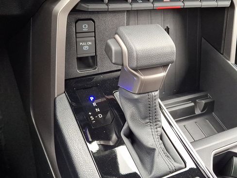 New 2026 Toyota Tundra SR5 AWD/4WD image 12