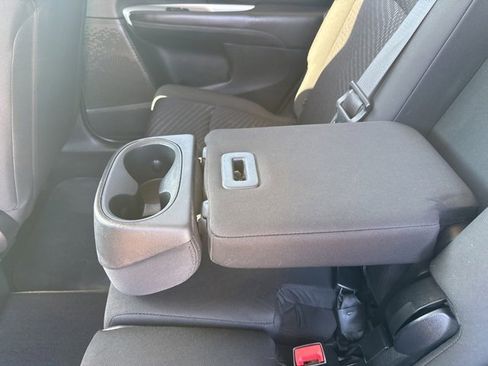 Used 2018 Dodge Journey SE w/ Connectivity Group image 34