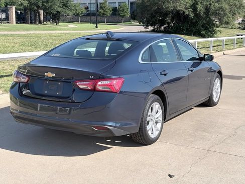 Used 2022 Chevrolet Malibu LT FWD image 4