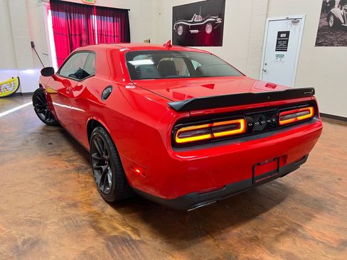 Used 2021 Dodge Challenger R/T Scat Pack w/ Plus Package image 2
