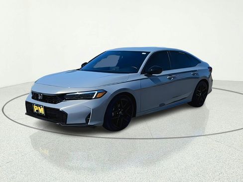 Used 2025 Honda Civic Sport image 3