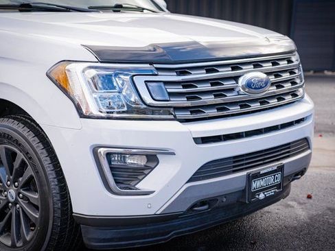 Used 2020 Ford Expedition Limited image 4
