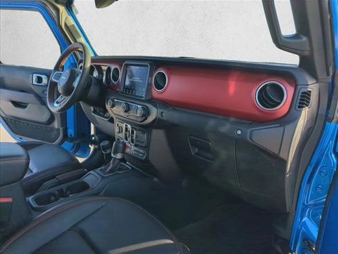 Used 2023 Jeep Gladiator Rubicon w/ Cold Weather Group image 25