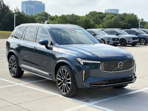 New 2026 Volvo XC90 B6 Ultra w/ Lounge Package AWD/4WD image 4