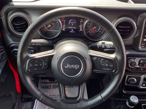 Used 2021 Jeep Wrangler Sport AWD/4WD image 22