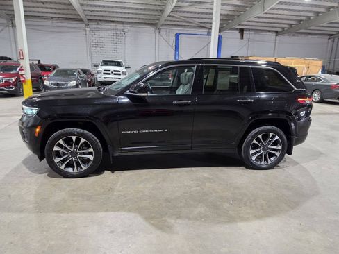 Used 2022 Jeep Grand Cherokee Overland w/ Adv Protech Group III AWD/4WD image 4