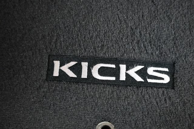 Used 2024 Nissan Kicks SR w/ SR Premium Package FWD image 43