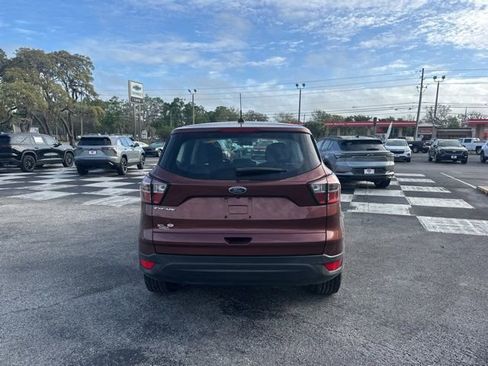 Used 2018 Ford Escape S image 4