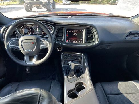 Used 2016 Dodge Challenger SXT Plus image 15