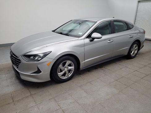 Used 2020 Hyundai Sonata SE w/ Cargo Package image 2