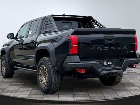 New 2026 Toyota Tundra Limited AWD/4WD image 4