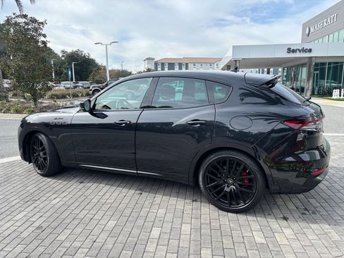 Used 2022 Maserati Levante Modena image 6