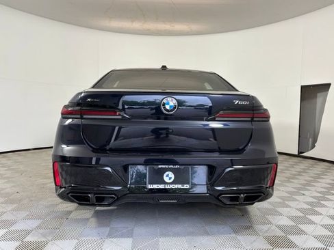 Used 2025 BMW 760i xDrive AWD/4WD image 6