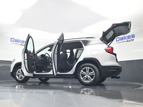 Used 2020 GMC Terrain SLE w/ Driver Convenience Package FWD image 63