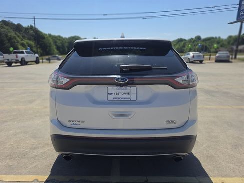Used 2016 Ford Edge SEL w/ Equipment Group 201A FWD image 4