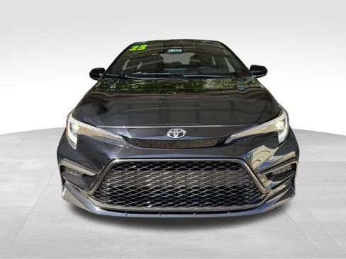 Used 2023 Toyota Corolla SE FWD image 2