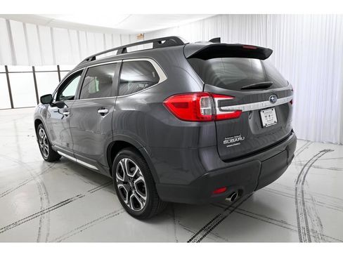 Used 2023 Subaru Ascent Touring image 5