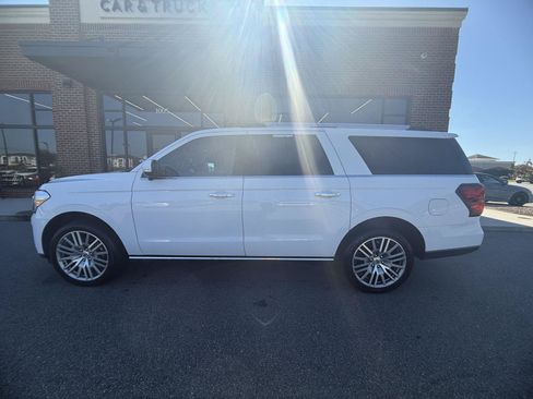 Used 2022 Ford Expedition Max Limited AWD/4WD image 3
