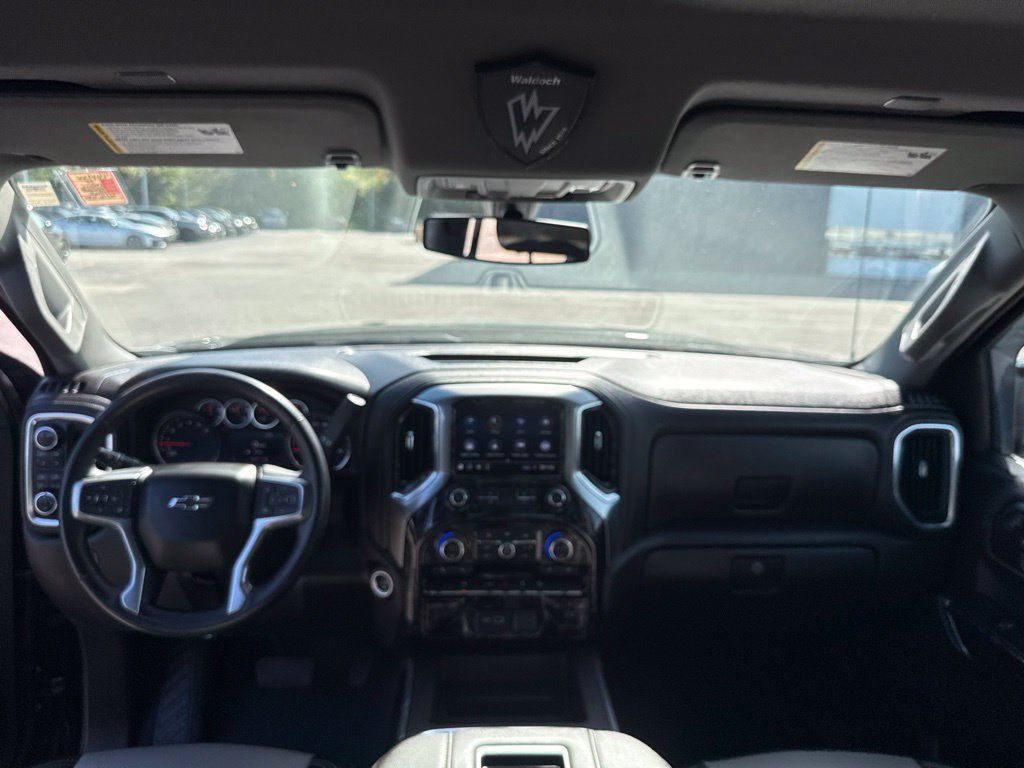 Used 2022 Chevrolet Silverado 1500 RST AWD/4WD image 11