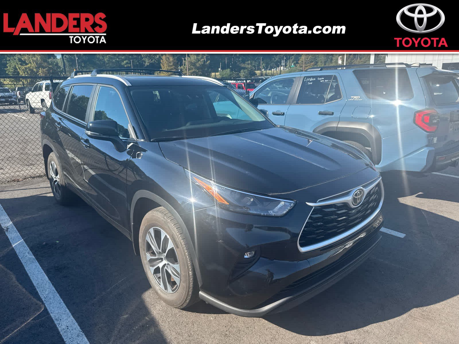 Certified 2026 Toyota Highlander XLE AWD/4WD image 1
