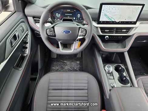New 2026 Ford Explorer ST-Line w/ ST-Line Street Pack RWD image 9