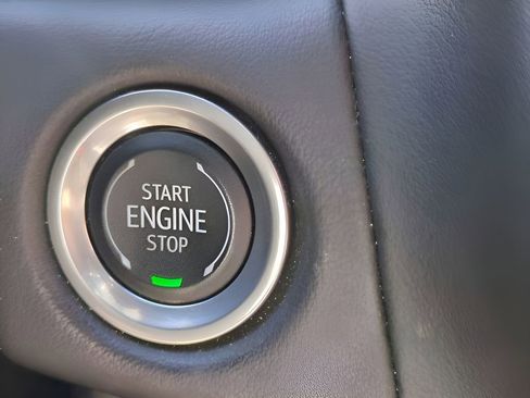 Used 2024 GMC Yukon AT4 w/ Max Trailering Package image 30