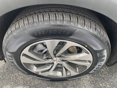 Used 2023 Buick Envision Essence image 34