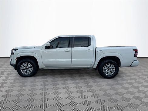 Used 2022 Nissan Frontier SV image 9