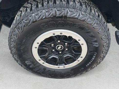 Used 2023 Ford Bronco Big Bend w/ Sasquatch Package AWD/4WD image 12