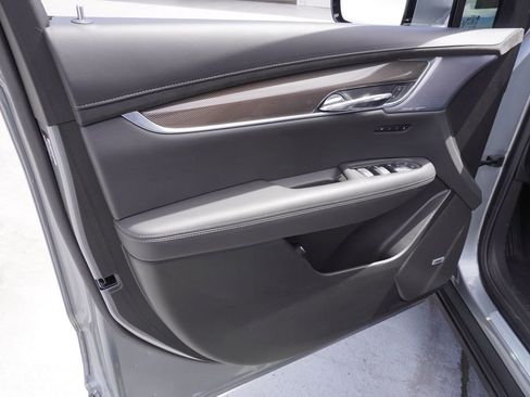 New 2025 Cadillac XT6 Sport w/ Platinum Package image 15