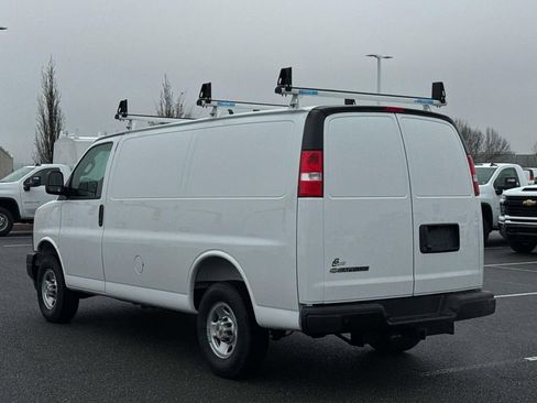 New 2026 Chevrolet Express 2500 w/ Driver Convenience Package RWD image 14