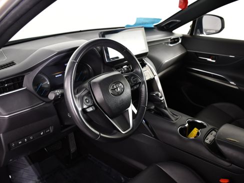Used 2021 Toyota Venza Limited AWD/4WD image 37
