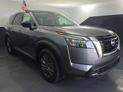New 2025 Nissan Pathfinder S