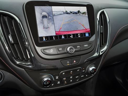 Used 2023 Chevrolet Equinox RS w/ RS Leather Package FWD image 13