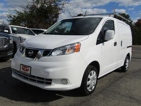 Used 2019 Nissan NV200 SV w/ Back Door Glass Package FWD image 3