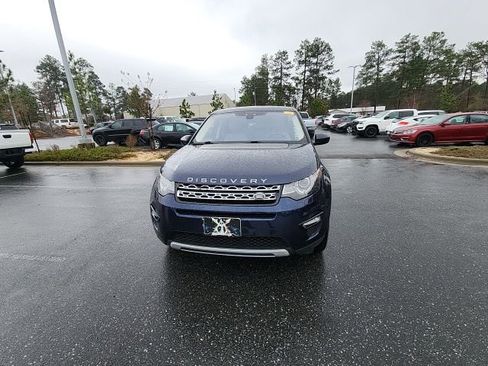 Used 2019 Land Rover Discovery Sport HSE image 3