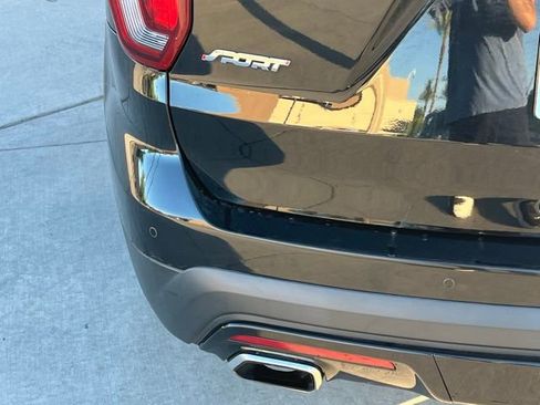 Used 2017 Ford Explorer Sport w/ Equipment Group 401A AWD/4WD image 8