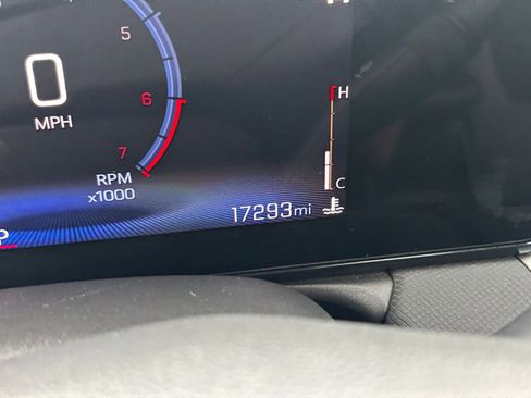 Used 2025 Chevrolet TrailBlazer LT image 38