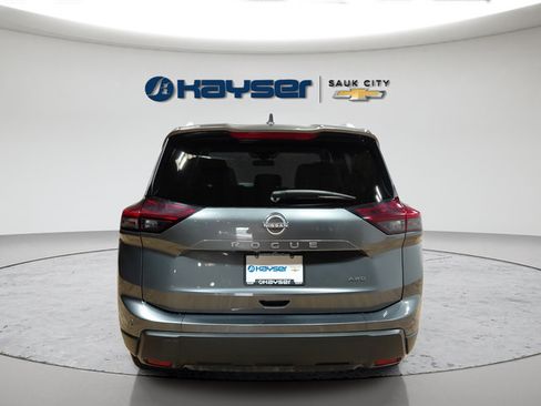 Used 2025 Nissan Rogue SV w/ SV Premium Package AWD/4WD image 6