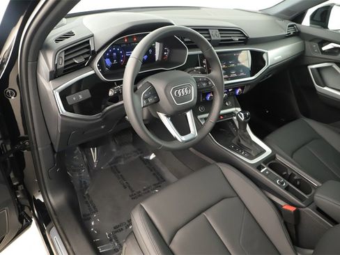 New 2025 Audi Q3 2.0T Premium image 15