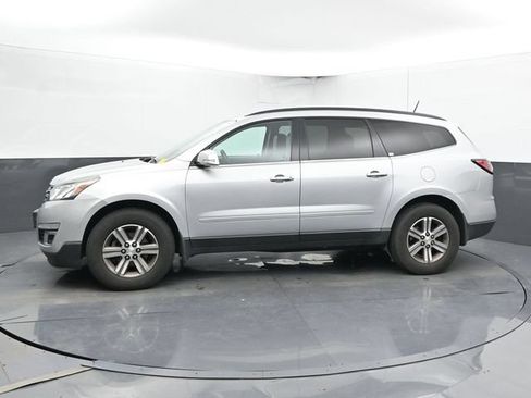Used 2017 Chevrolet Traverse LT AWD/4WD image 8