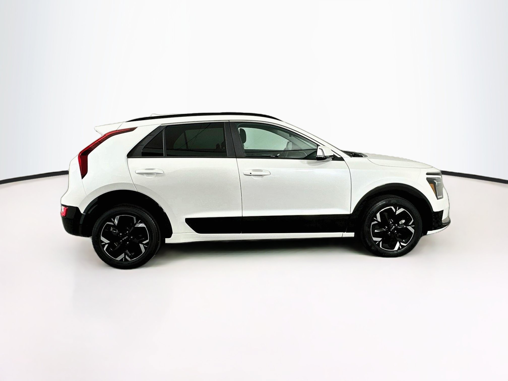 Used 2023 Kia Niro Wind FWD image 10