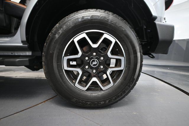 Used 2023 Ford Bronco Outer Banks AWD/4WD image 10