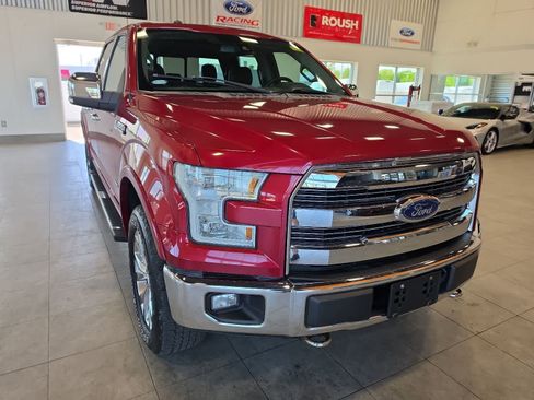 Used 2016 Ford F150 Lariat w/ Equipment Group 502A Luxury AWD/4WD image 4