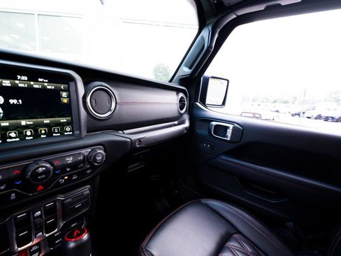 Used 2020 Jeep Gladiator Rubicon AWD/4WD image 38