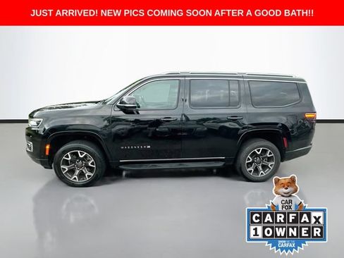 Used 2024 Jeep Wagoneer Series III AWD/4WD image 9