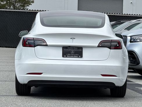Used 2020 Tesla Model 3 Standard Range RWD image 9